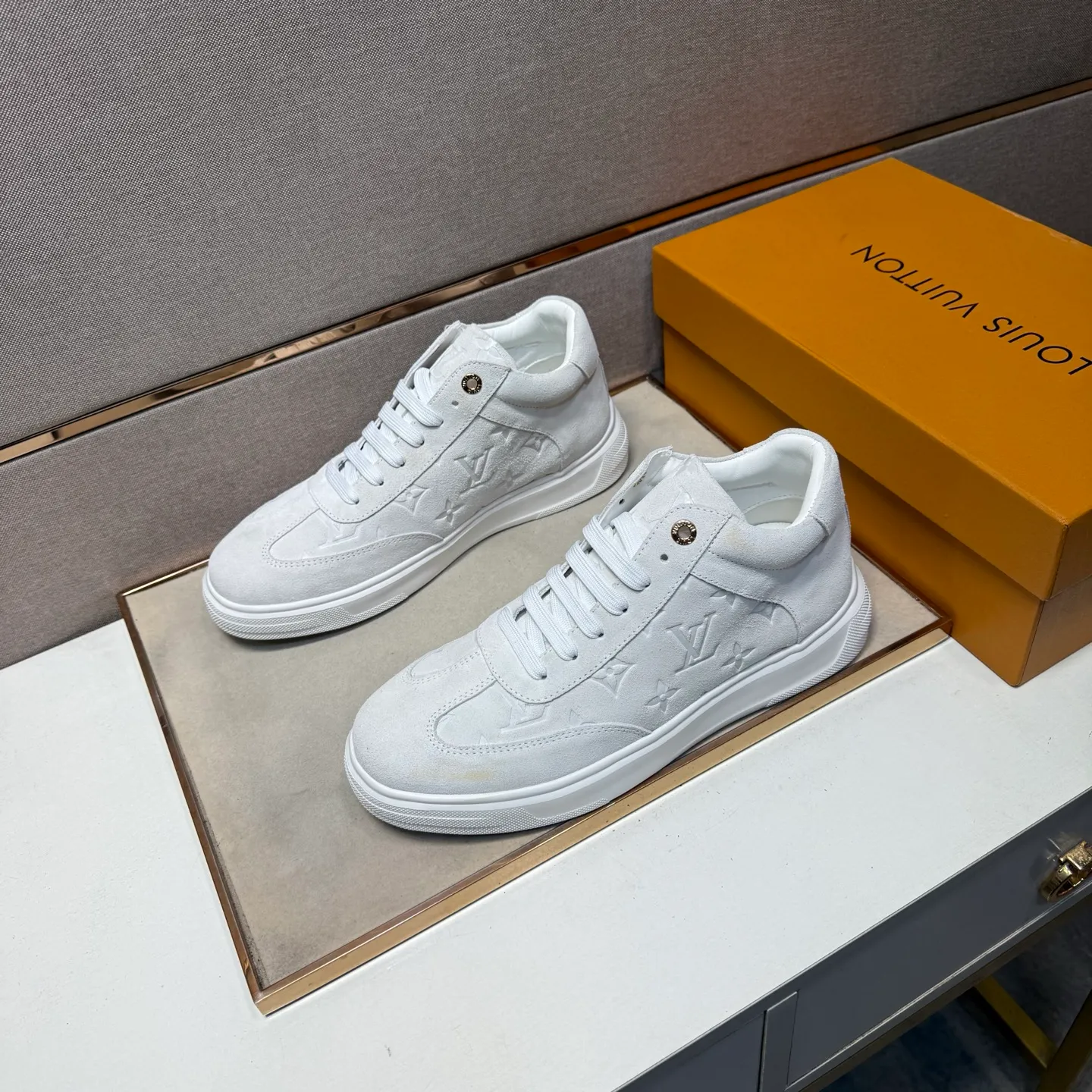 Men's men's shoes 💰pp420 [LV～] Men's casual shoes 2025z cabinet sales simultaneously 🔶Size: 38-44#️⃣ 🔷3 colors🔜The upper is made of multi-material splicing ➕Genuine leather lining, comfortable and breathable, sole: original comfortable and wear-resistant outsole, ⚠️real thing📱photographed🎬real thing is better📢📢📢